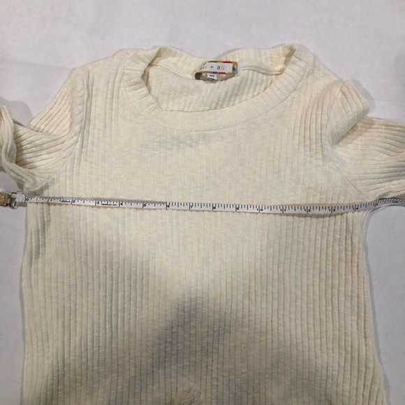 Eri + Ali  long sleeve open open back  sweatshirt - Picture 6 of 7